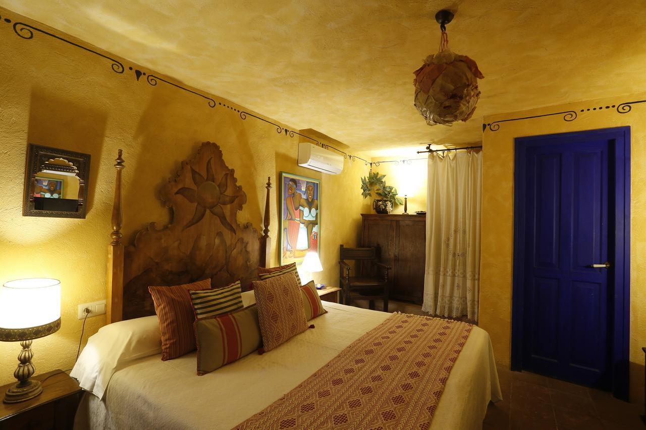 Hostal Blau Peratallada Eksteriør bilde